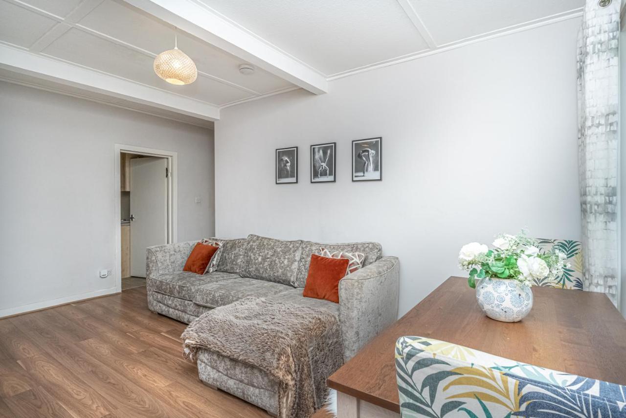 Pass The Keys Cosy And Spacious 2 Beds Flat With - Free Parking エディンバラ エクステリア 写真